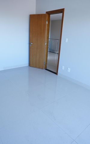 Casa à venda com 250m², 5 quartos e 4 vagas