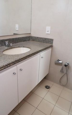 Apartamento para alugar com 131m², 3 quartos e 2 vagasBanheiro do Quarto 3