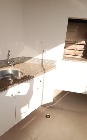 Apartamento para alugar com 131m², 3 quartos e 2 vagasSacada