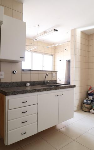 Apartamento para alugar com 131m², 3 quartos e 2 vagasCozinha