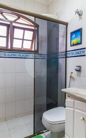Casa à venda com 104m², 4 quartos e 2 vagas