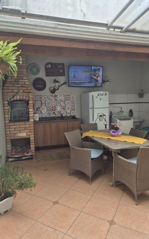 Casa de condomínio à venda com 180m², 3 quartos e 2 vagas