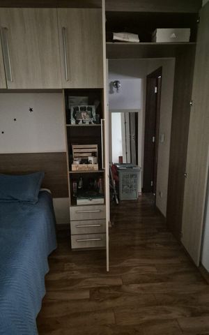 Casa de condomínio à venda com 180m², 3 quartos e 2 vagas