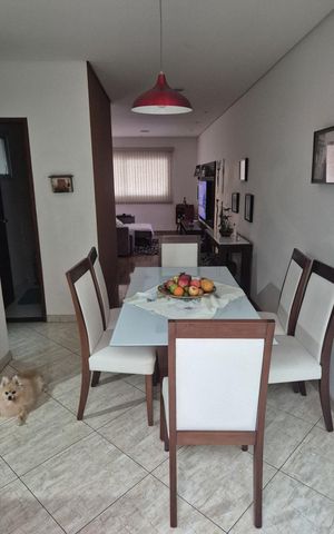 Casa de condomínio à venda com 180m², 3 quartos e 2 vagas