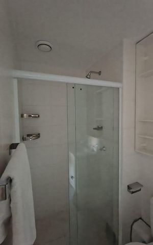 Apartamento para alugar com 52m², 2 quartos e 1 vaga Apartamento para alugar com 52m², 2 quartos e 1 vagaBanheiro