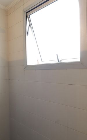 Casa de condomínio à venda com 156m², 4 quartos e 3 vagasBanheiro da Suíte 1