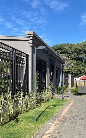 Apartamento à venda com 90m², 3 quartos e 2 vagas Apartamento à venda com 90m², 3 quartos e 2 vagasFachada do Prédio