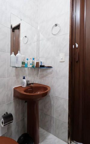 Casa à venda com 130m², 3 quartos e 2 vagasBanheiro 2