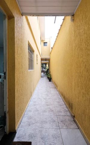 Casa à venda com 130m², 3 quartos e 2 vagasÁrea externa