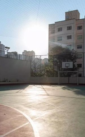 Apartamento à venda com 229m², 4 quartos e 4 vagas Apartamento à venda com 229m², 4 quartos e 4 vagasÁrea comum - Quadra Esportiva