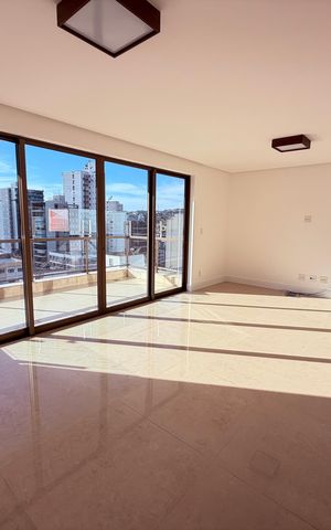 Apartamento para alugar com 342m², 5 quartos e 5 vagas