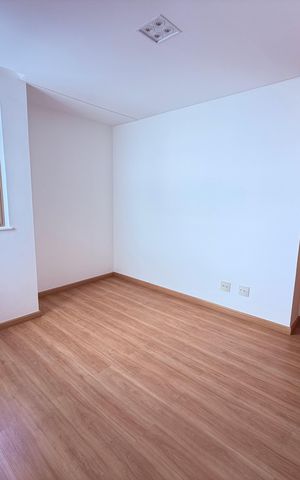 Apartamento para alugar com 342m², 5 quartos e 5 vagas