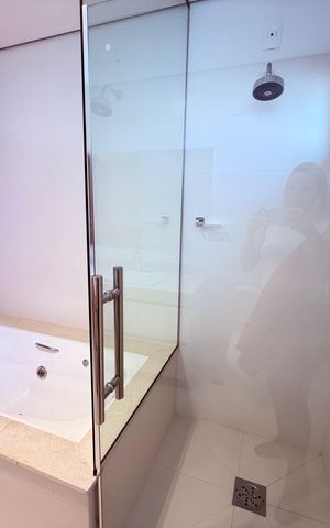 Apartamento para alugar com 342m², 5 quartos e 5 vagas