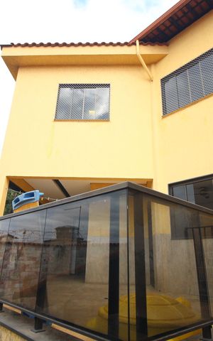 Casa à venda com 300m², 4 quartos e 3 vagasQuintal
