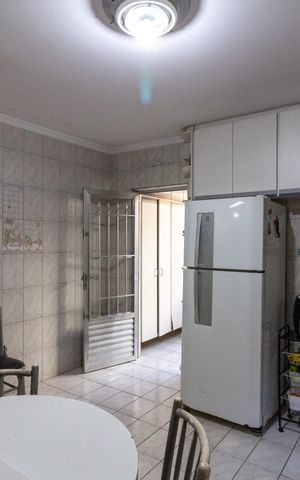 Casa à venda com 147m², 3 quartos e 2 vagasCozinha
