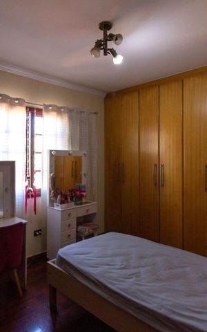 Casa à venda com 147m², 3 quartos e 2 vagasQuarto 3