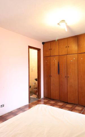Casa para alugar com 440m², 4 quartos e 2 vagasSuite 