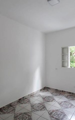 Casa à venda com 80m², 1 quarto e 2 vagas Casa à venda com 80m², 1 quarto e 2 vagasQuarto