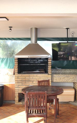 Casa à venda com 78m², 3 quartos e 2 vagasÁrea Comum