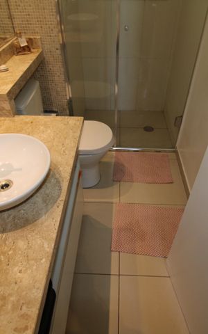 Casa à venda com 78m², 3 quartos e 2 vagasBanheiro 1