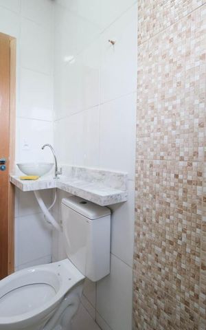 Casa à venda com 80m², 3 quartos e 1 vagaBanheiro