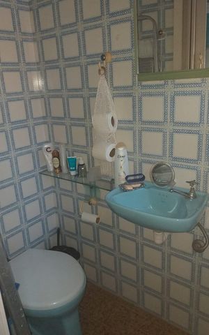 Casa à venda com 360m², 4 quartos e 4 vagas Casa à venda com 360m², 4 quartos e 4 vagasBanheiro