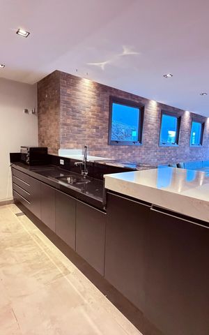 Casa para alugar com 730m², 4 quartos e 3 vagas