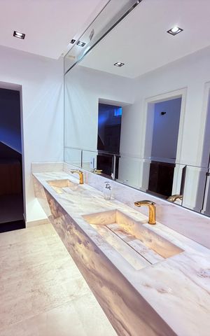 Casa para alugar com 730m², 4 quartos e 3 vagas