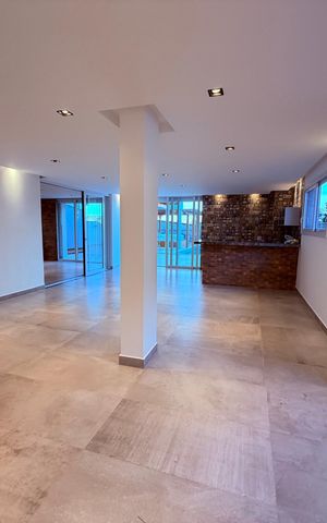 Casa para alugar com 730m², 4 quartos e 3 vagas