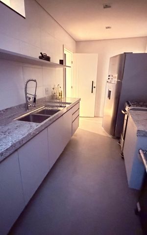 Casa para alugar com 730m², 4 quartos e 3 vagas
