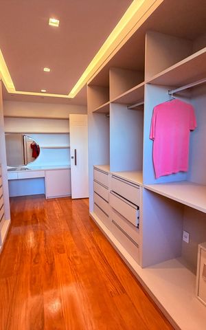 Casa para alugar com 730m², 4 quartos e 3 vagas Casa para alugar com 730m², 4 quartos e 3 vagasQuarto 1