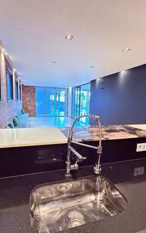 Casa para alugar com 730m², 4 quartos e 3 vagas