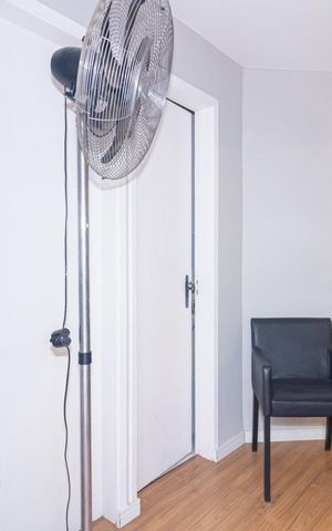 Casa à venda com 190m², 2 quartos e 2 vagas Casa à venda com 190m², 2 quartos e 2 vagasHall Piso Superior