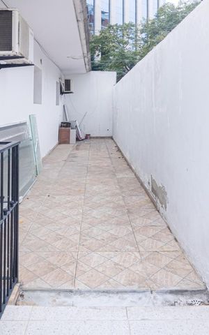 Casa à venda com 190m², 2 quartos e 2 vagas Casa à venda com 190m², 2 quartos e 2 vagasQuintal