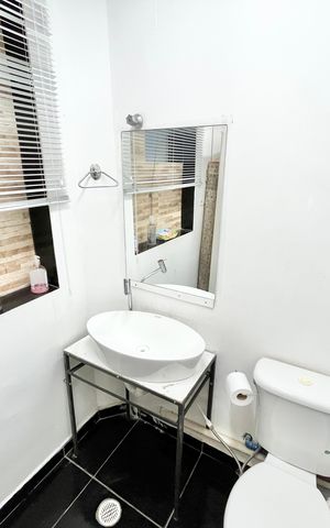 Casa para alugar com 379m², 7 quartos e 3 vagas Casa para alugar com 379m², 7 quartos e 3 vagasBanheiro 3