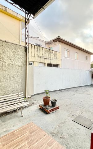 Casa para alugar com 379m², 7 quartos e 3 vagas Casa para alugar com 379m², 7 quartos e 3 vagasQuintal 2