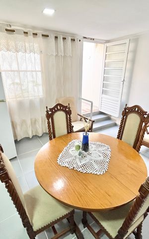 Casa para alugar com 379m², 7 quartos e 3 vagas Casa para alugar com 379m², 7 quartos e 3 vagasSala/Cozinha
