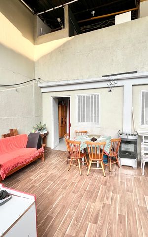 Casa para alugar com 379m², 7 quartos e 3 vagas Casa para alugar com 379m², 7 quartos e 3 vagasQuintal 2
