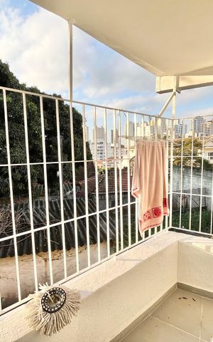 Casa para alugar com 379m², 7 quartos e 3 vagas Casa para alugar com 379m², 7 quartos e 3 vagasVaranda
