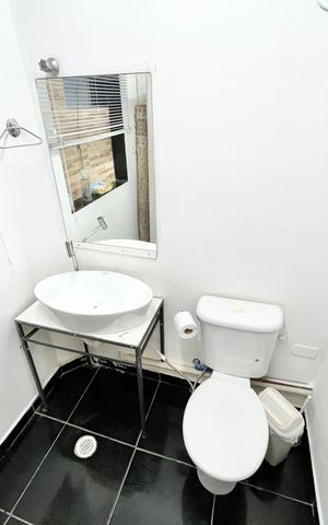 Casa para alugar com 379m², 7 quartos e 3 vagas Casa para alugar com 379m², 7 quartos e 3 vagasBanheiro 3