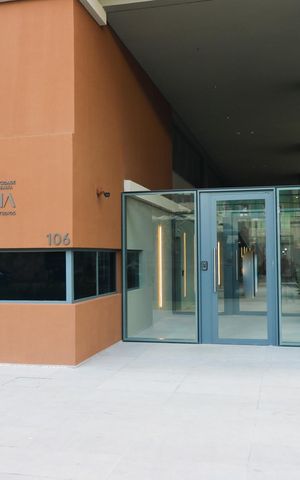 Studio à venda com 23m², 1 quarto e 1 vaga Studio à venda com 23m², 1 quarto e 1 vagaFachada e portaria