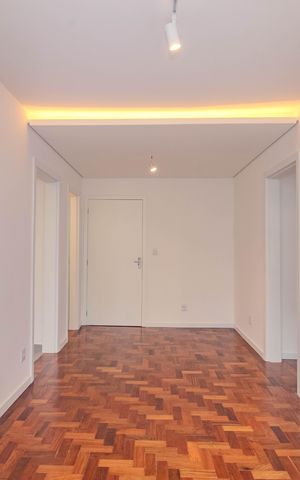 Apartamento à venda com 66m², 2 quartos e 1 vaga Apartamento à venda com 66m², 2 quartos e 1 vagaSala