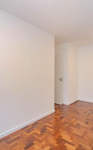 Apartamento à venda com 66m², 2 quartos e 1 vaga Apartamento à venda com 66m², 2 quartos e 1 vagaSuíte