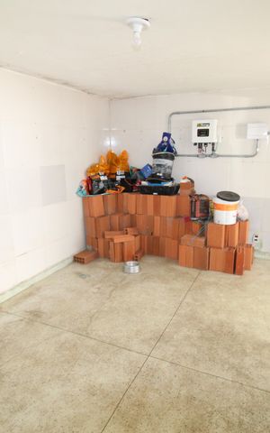 Casa para alugar com 300m², 3 quartos e 8 vagasSala Quintal