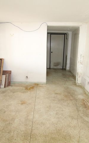 Casa para alugar com 300m², 3 quartos e 8 vagasSala Quintal