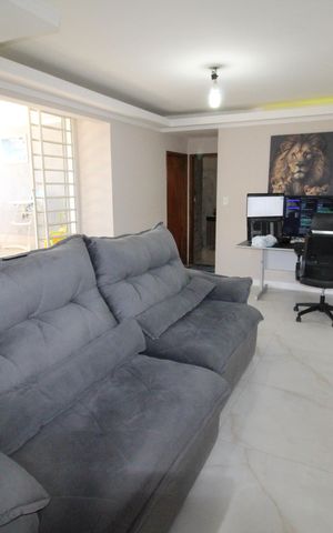 Casa para alugar com 300m², 3 quartos e 8 vagasSala