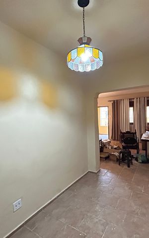 Casa à venda com 500m², 2 quartos e 3 vagasSala