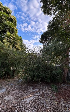 Casa à venda com 500m², 2 quartos e 3 vagasQuintal