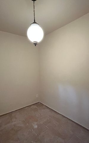Casa à venda com 500m², 2 quartos e 3 vagasQuarto 2