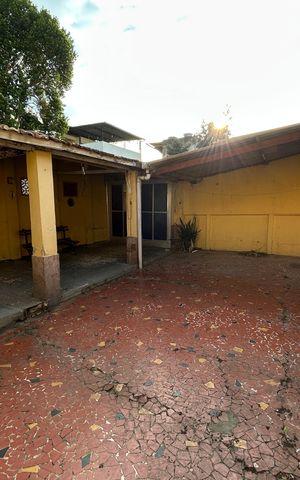 Casa à venda com 500m², 2 quartos e 3 vagasQuintal